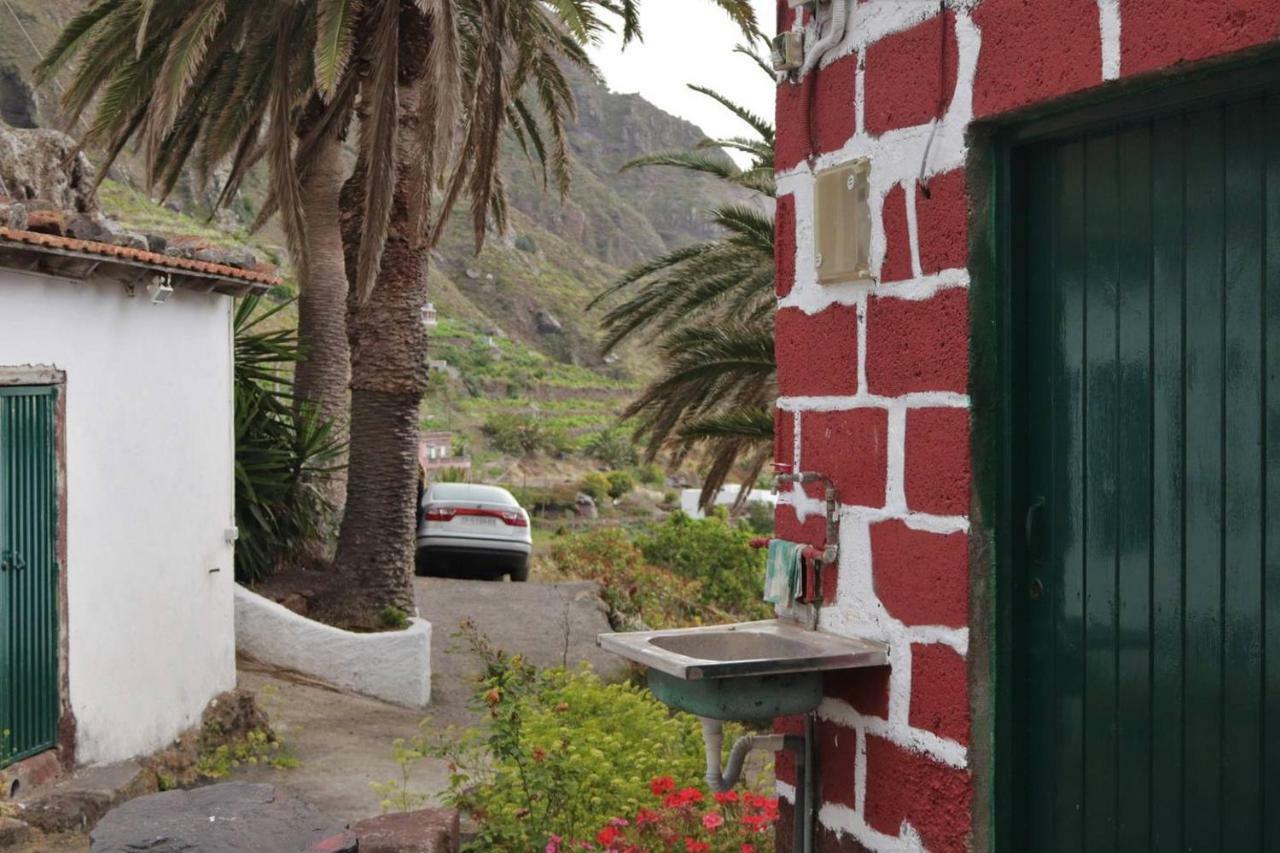 Oasis Atlántico: rincón secreto al pie de los senderos Azano Esterno foto